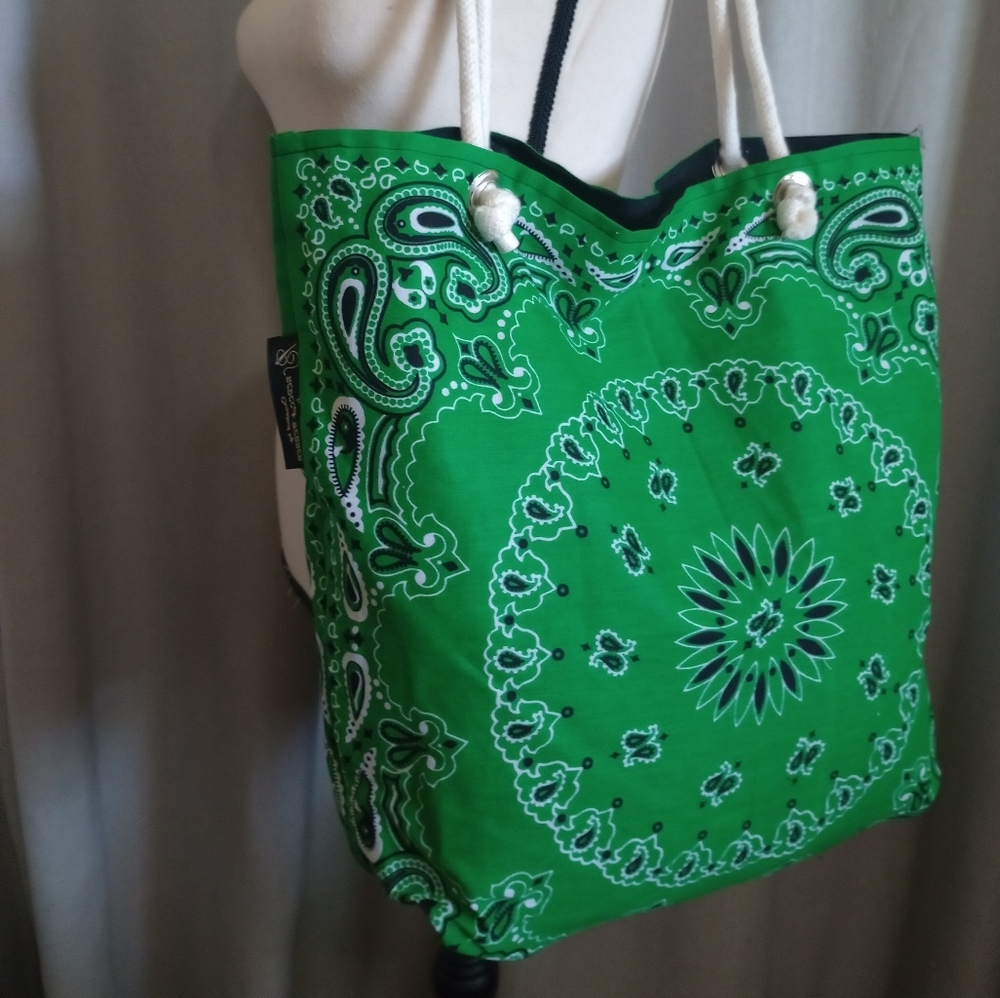 Green Paisley Tote Bag